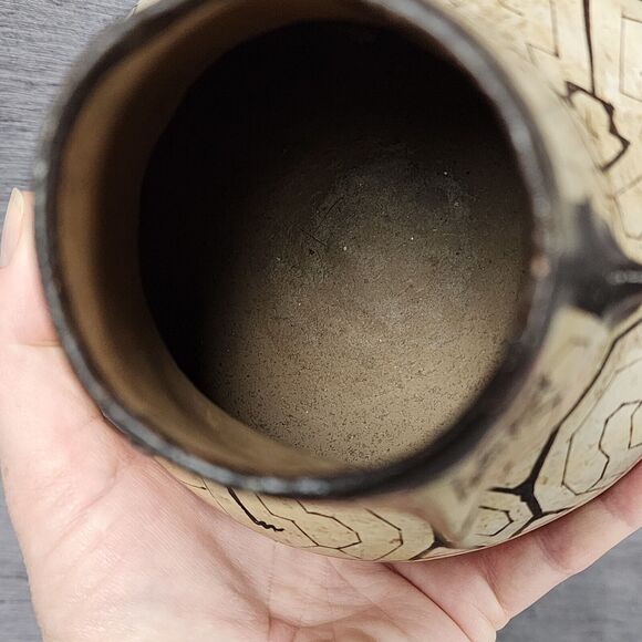 Vintage Peruvian Shipibo Conibo Pottery Face Vase Handmade Hand Painted Vessel - Picture 10 of 10